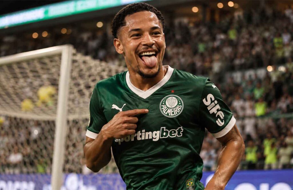 Vitor Roque celebrates a goal for Palmeiras, one of the best young strikers in football 2026